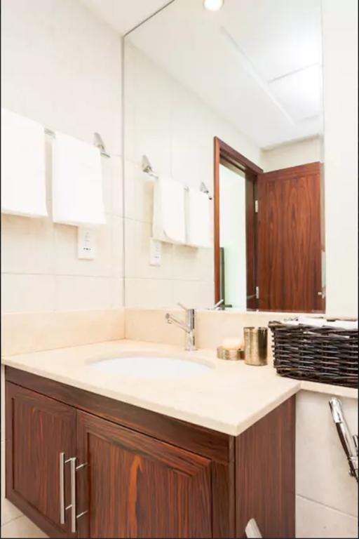 Faraway Homes - Burj Residences Dubai Luaran gambar